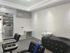 C9283昌吉市健康东路沿街店面转让