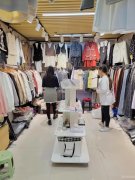 C9285乌鲁木齐新农大内铺二楼服装店转让