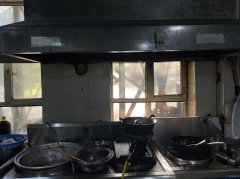 C9293位于五家渠君豪一期门面97平中餐厅转让