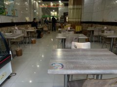 C9293位于五家渠君豪一期门面97平中餐厅转让