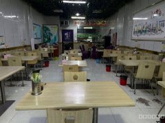 C9294位于五家渠君豪一期门口100平拌面馆转让