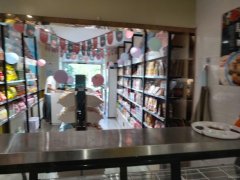 C9297古牧地中路六建楼下40平食品店转让