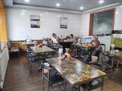 C9300八钢绿洲路280平餐厅转让