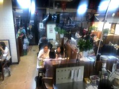 C9306昌吉金城维也纳经营中店铺转让