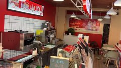 C9315位于阜康市康乾街市二中附近临街60平商铺转让