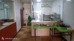 C9316位于昌吉市建设路附近临街农家院对外出让