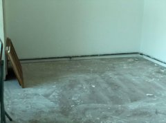 C9338旺铺出租 位于昌吉市宁边东路卡丝饭店对面商铺