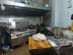 C9339位于昌吉市延安南路文化宫转盘公园门口临街店面转让