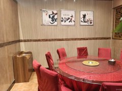 C9339位于昌吉市延安南路文化宫转盘公园门口临街店面转让