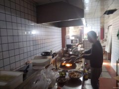 （成功案例）C9341南湖东路二附院附近220平餐厅转让