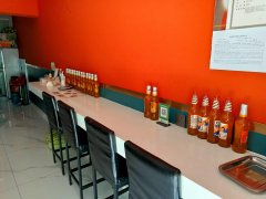 C9348位于昌吉市青年南路嘉瑞花园临街店面转让