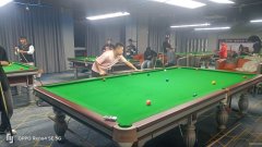 C9354位于昌吉市建国西路友好商场D座三楼店面转让