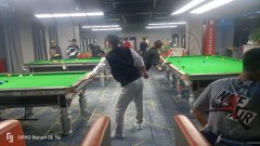 C9354位于昌吉市建国西路友好商场D座三楼店面转让