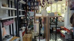 C9379昌吉市育林中学旁临街鲜花精品店转让空转均可