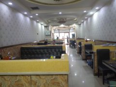 C9385米东区华凌美食街90平餐厅转让