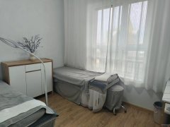 C9392石油花园小区商住4号楼1302经营中美甲美睫店转让