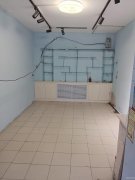 C9396位于昌吉市东方广场供电巷内临街门面出租