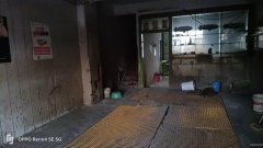 C9442位于阜康市蓝琪小区临街门面出租