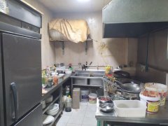 （成功案例）C9447兵团物流园头铺160平米餐厅低价急转