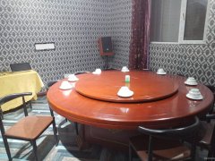 （成功案例）C9447兵团物流园头铺160平米餐厅低价急转