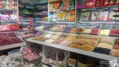 C9455位于昌吉市亚中商城干果一条街第一间店面转让