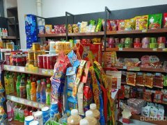 C9457位于昌吉市长宁南路沈阳巷富友国际北门临街店面转让