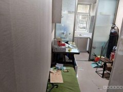 C9476红旗路联汇市场临街两套门面出租