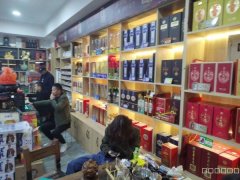 C9501阜康百润沿湖商业街88平烟酒店转让