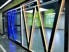 C9508位于米东区古牧地西路威尼斯小镇750平米商铺转让