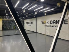 C9508位于米东区古牧地西路威尼斯小镇750平米商铺转让