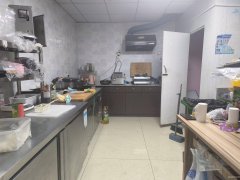 C9520迎宾路莱茵庄园小区经营中寿司店转让