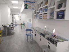 C9540绿谷佳苑60平旺铺转让