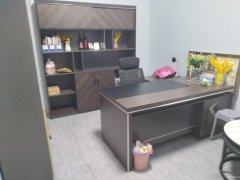 C9541米东区学府天骄小区商铺10号楼201室出租