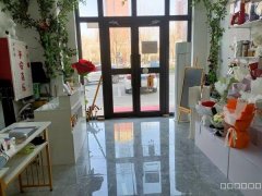 C9553位于昌吉市青年南路青年壹号临街店面转让