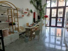 C9553位于昌吉市青年南路青年壹号临街店面转让