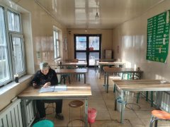 C9558阿勒泰路头宫加汽站对面60平餐厅转让