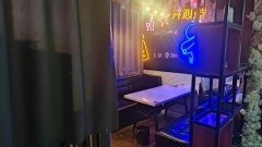 C9574位于文化东路欧洲街酒吧低价转让