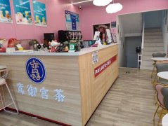 C9615位于昌吉市南公园西路康丽家园北门临街店面空转