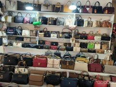 C9629新纪元购物中心一楼入口处档口转租 