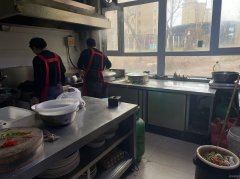 C9637万盛大街白鸟湖餐厅转让