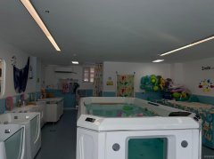 C9671位于昌吉健康东路70平水育馆转让