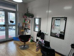 C9686经营中25年理发店转让