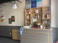 C9693位于昌吉市青年南路富友学府苑西门临街店面转让