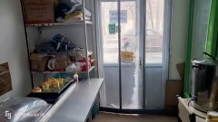 C9695位于五家渠前进西街二中附近临街商铺转让