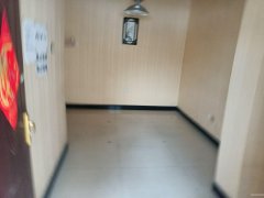 C9707位于昌吉市南五工路世纪花园附近临街店面出租