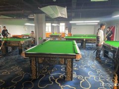 C9710位于昌吉健康东路馕产业园营业中台球厅转让