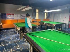 C9710位于昌吉健康东路馕产业园营业中台球厅转让