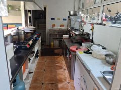 C9714位于长宁南路特变世纪花园临街营业中餐饮旺铺转让