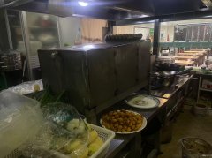 C9728位于昌吉友好附近圣水雅阁牛肉面馆转让