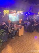 C9771位于呼图壁县中亚商城5号楼烧烤吧转让